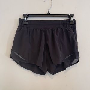 Hotty hot shorts low rise 2.5”